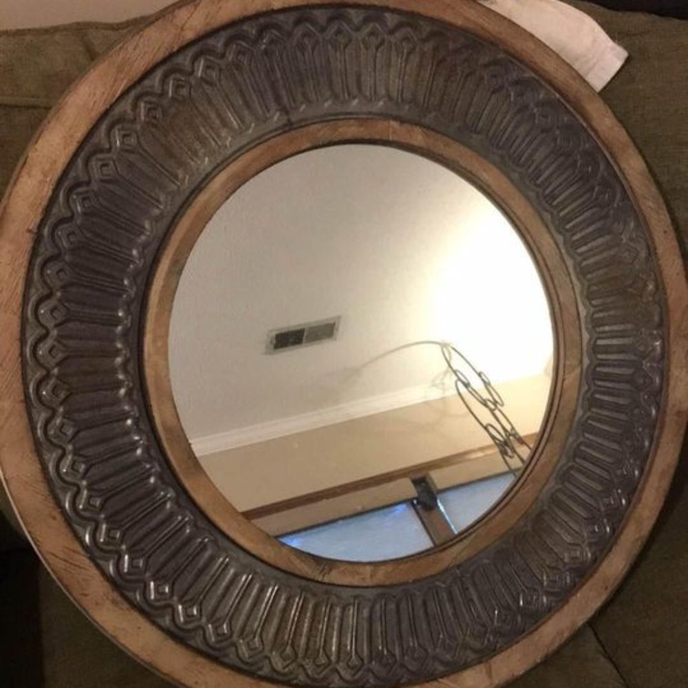Beautiful Round Never Used Mirror